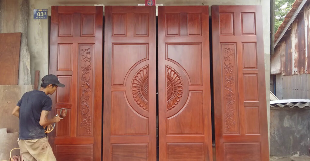 dich-vu-sua-cua-go-tai-nha-uy-tin-chat-luong